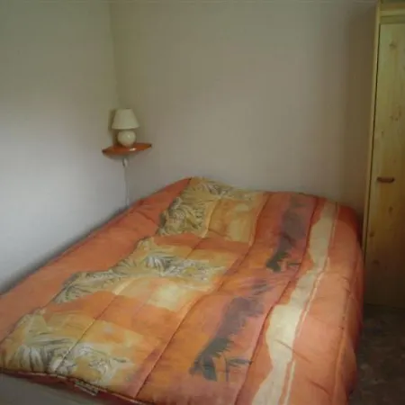 - 4 Pers, 27 M2, 2/1 Appartement