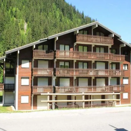 - 4 Pers, 27 M2, 2/1 *